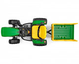 Das Elektrofahrzeug Peg Perego John Deere RC Tractor aus unserem Babyfachmarkt, Draufsicht, gelb und grün, 12V