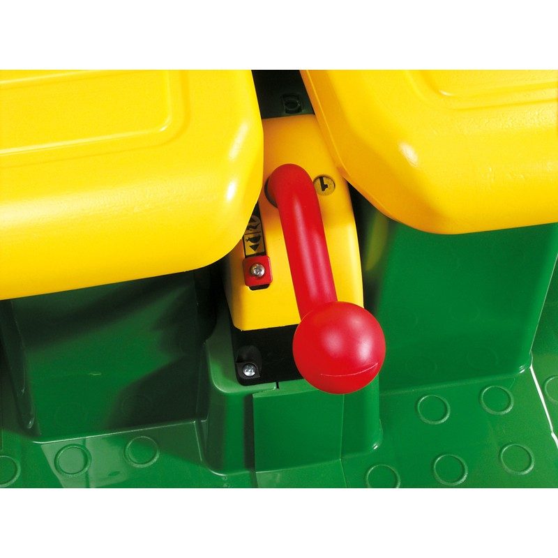 Das Elektrofahrzeug Peg Perego John Deere Gator HPX aus unserem Babyfachmarkt, Detailansicht Ganghebel, gelb und grün, 12V