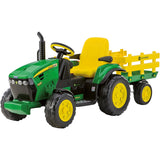 Das Elektrofahrzeug Peg Perego John Deere Ground Force aus unserem Babyfachmarkt, Frontansicht, gelb und grün, 12V